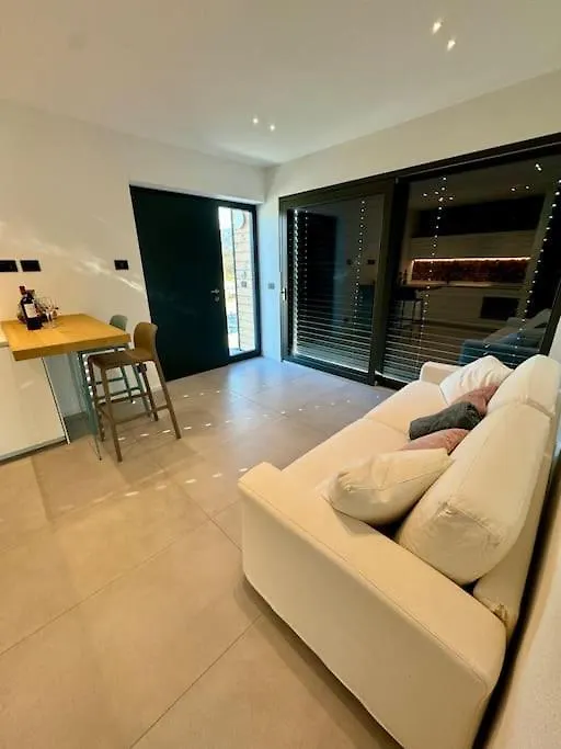 Ai Filari Apartment Limana